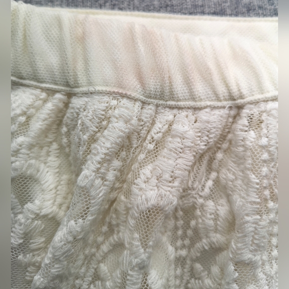 H&M Skirt. Size 12 - Picture 5 of 7